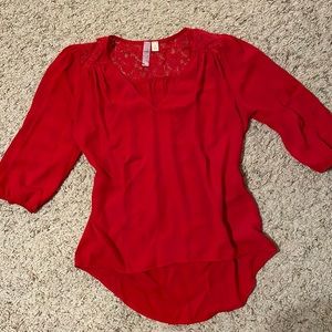 Lace detail 3/4 sleeve top